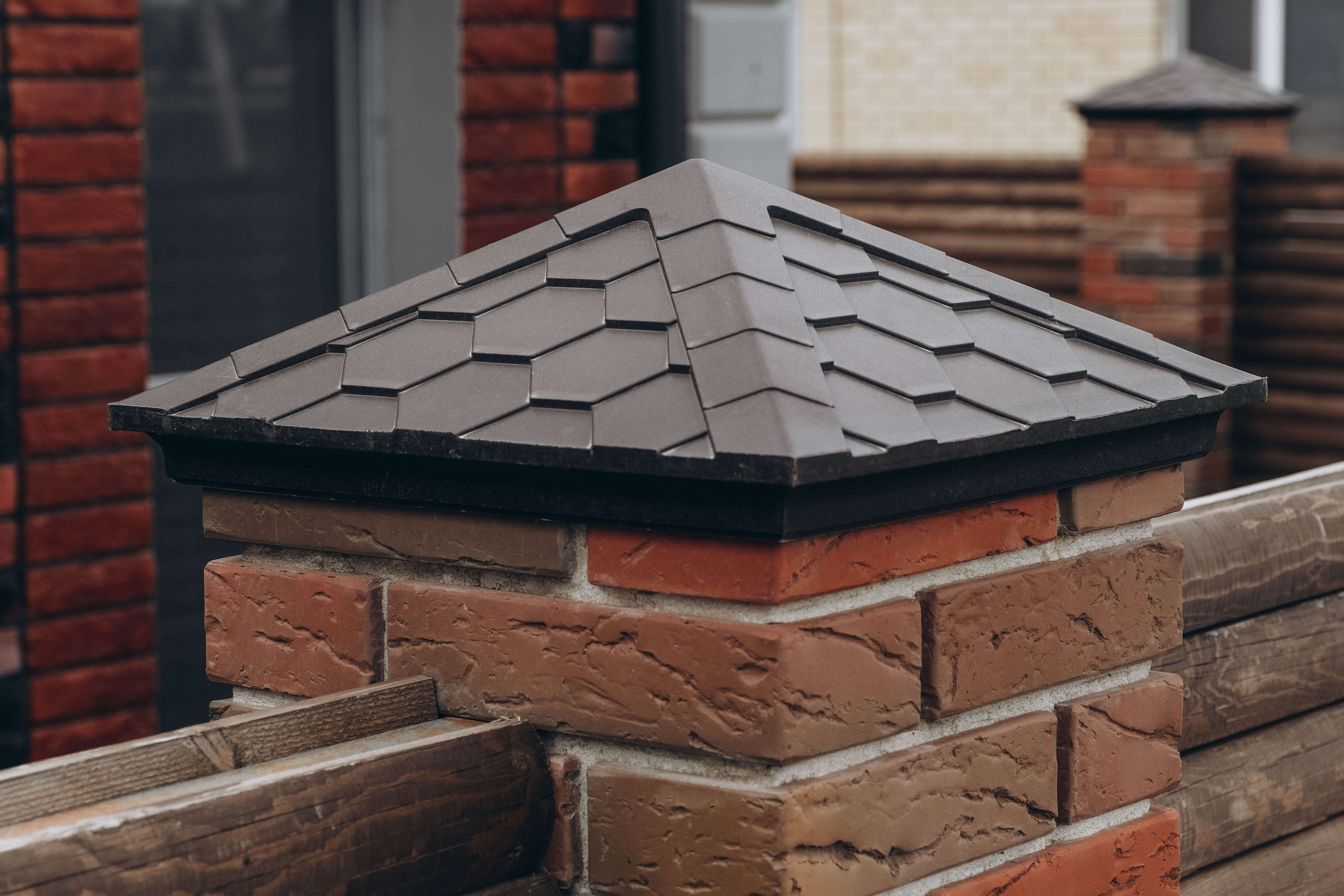 Колпак Zking Эверест Коричневый на столб 1.5х1.5 кирпича (390х390мм) в Королёве фото